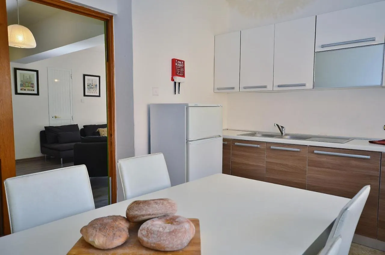 Saint Julian's City Living Suite Tk 1 Rm 3 0*, Saint Julian's מלטה